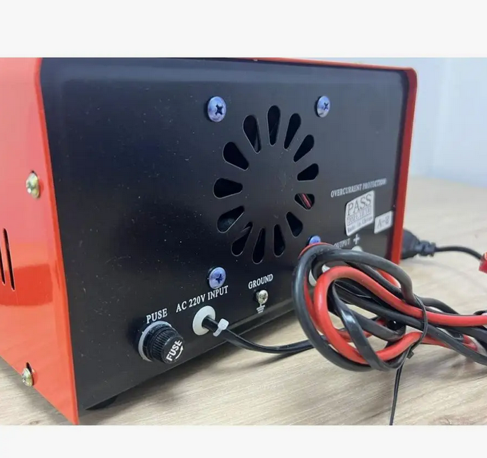 Φορτιστής μπαταρίας οχημάτων και ελεγκτής τάσης - CD263518-1 - 30A - 12/24V - 635181 - iThinksmart.gr