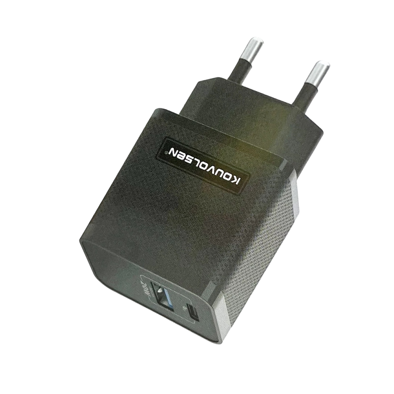 Fast Charge charging adapter with 2 USB-A &amp; Type-C ports - 20W - CX-105 - 302402