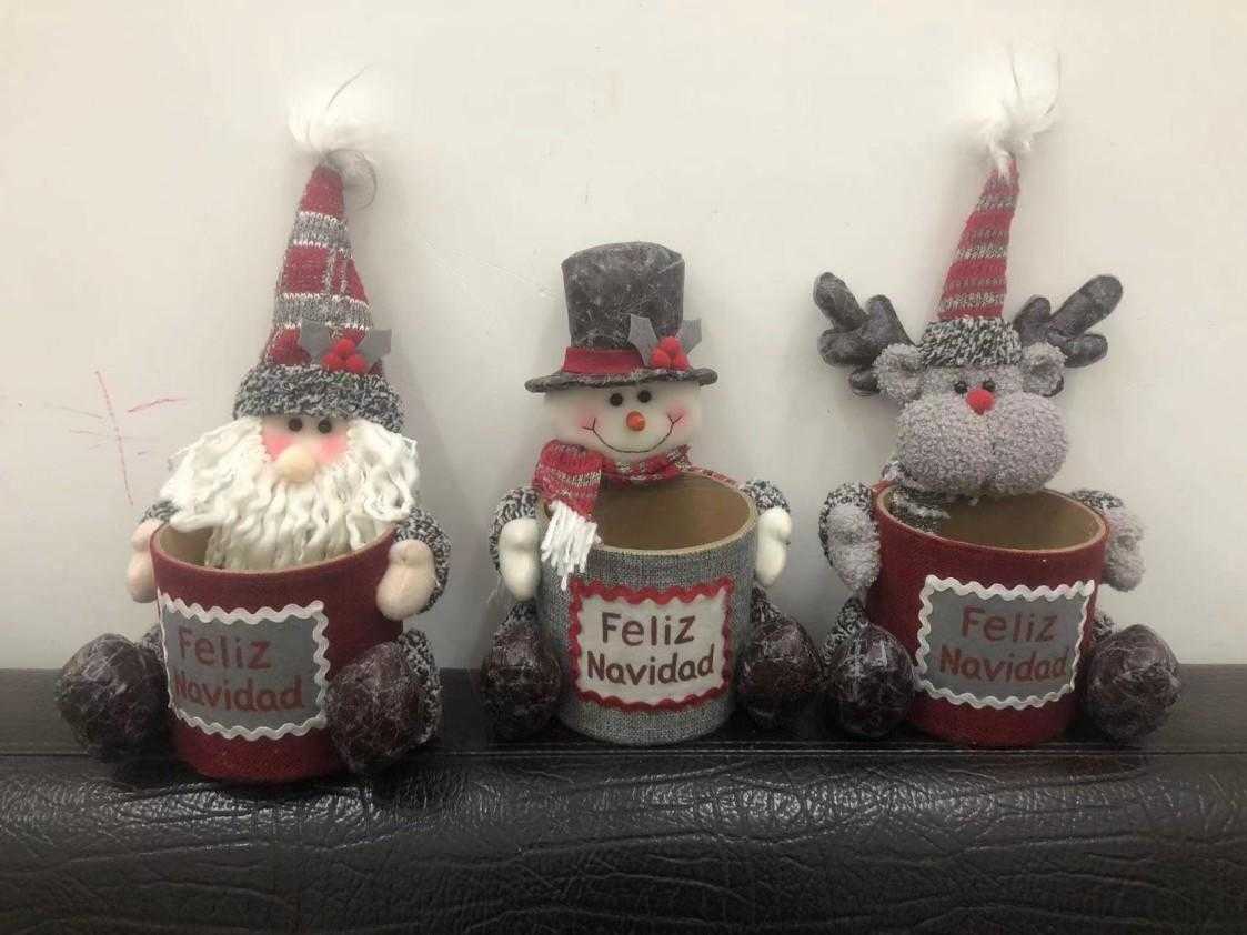 Χριστουγεννιάτικη διακοσμητική κούκλα με θήκη κερασμάτων - 20x25cm - 212122