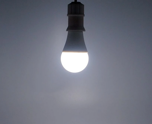 Λάμπα LED - E27 - 5W - 6500K - A - 430005